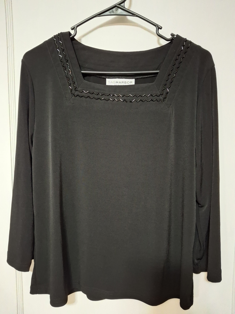 Sag Harbor Stretch Black Beaded Square Neck 3/4 Sleeve Top - Large